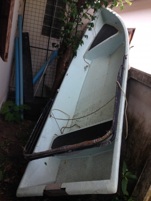 เรือ ไฟเบอร์ 12.5 ฟุต สภาพดี ไม่หนักมาก 2 คนยกได้สบาย