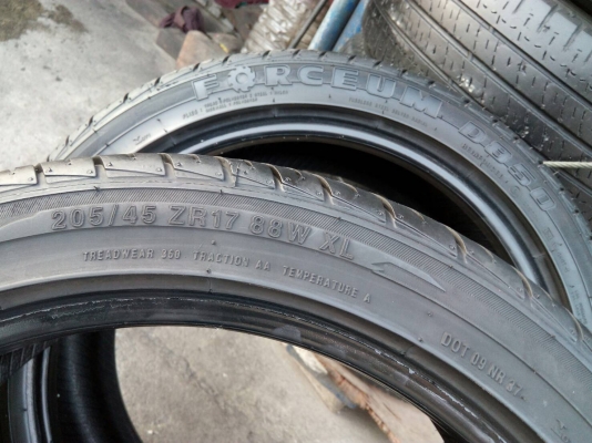 205/45R17  FORCEUM D850 ปี14 สวย ไม่มีปะ  มี 2 เส้น tel.081-4273941 ไอดีไลน์ 0814273941