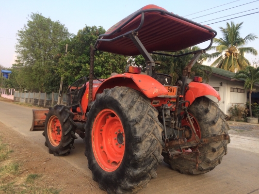 ขาย Kubota M6040SU ใบดัน พร้อมใช้ สนใจติดต่อครับ