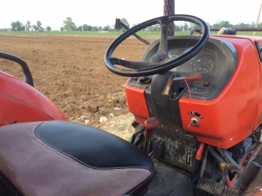 ขาย Kubota M6040SU ใบดัน พร้อมใช้ สนใจติดต่อครับ