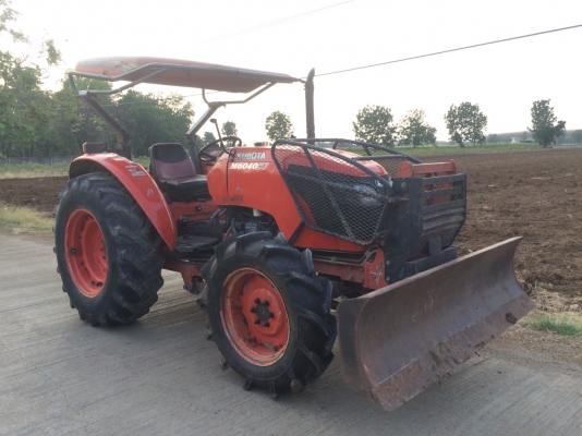 ขาย Kubota M6040SU ใบดัน พร้อมใช้ สนใจติดต่อครับ