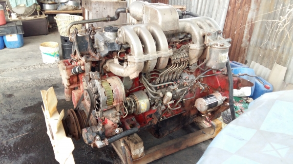 ขายเครื่อง  hino m10c 240 แรง