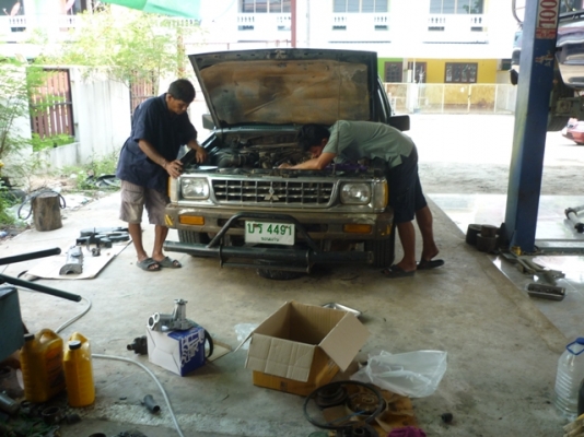 มิตซูบิชิ แอร์โร่บอดี้ เทอร์โบ เดิมบาง ยางใหม่ มิตซูบิชิ แอร์โร่บอดี้ เทอร์โบ เดิมบาง ยางใหม่