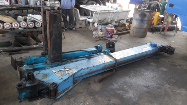 เทรน ขาสูง Tadano 3 ตัน 3 ชัก 4 ท่อน เก่าญี่ปุ่นแท้ สภาพไม่มีอ้อก ไม่มีดาม พร้อมใช้ เทรน ขาสูง Tadano 3 ตัน 3 ชัก 4 ท่อน เก่าญี่ปุ่นแท้ สภาพไม่มีอ้อก ไม่มีดาม พร้อมใช้