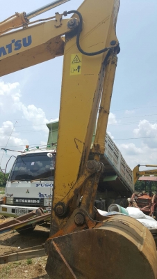 ขายด่วน!! Komatsu PC200-8 ไมล์ 10,xxx สวยๆค่ะ ขายด่วน!! Komatsu PC200-8 ไมล์ 10,xxx สวยๆค่ะ