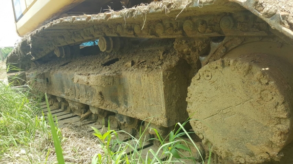 ขายด่วน!! Komatsu PC200-8 ไมล์ 10,xxx สวยๆค่ะ ขายด่วน!! Komatsu PC200-8 ไมล์ 10,xxx สวยๆค่ะ