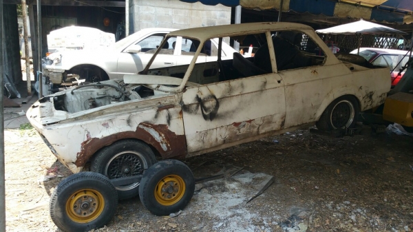 ขออนุญาติขาย เกียร์ MT เครื่อง M10 เดิมติดรถ bmw 2002 ใครจะเก็บไว้เป็นอะไหล่ ขอขาย 3500บาท (ราคา net)

หรือใครสนใจอะไหล่ชิ้นไหนทักมาเลยครับ หรือ จะซื้อทั้งคันพร้อมช่วงล่างครบชุดหน้าหลังในราคา 20000 บาท

ช่วงล่างแพหน้า แพหลังก็แยกขายนะครับ

Line: surawat.h