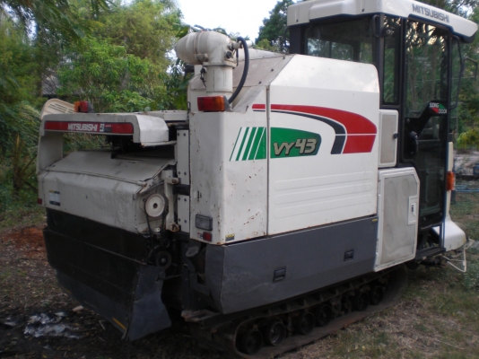 รถเกี่ยวข้าวมิตซุบิชิ รุ่น vy43