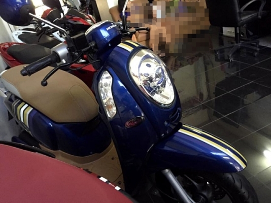 scoopy i สีนั้าเงิน ลายใหม่ล่าสุดโฉมปัจจุบัญ ล้อแมกซ์ ตัวท๊อปสุด โปรโมชั่น แถม 3 รายการ