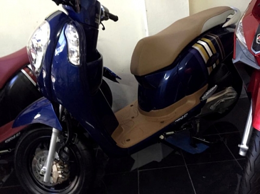 scoopy i สีนั้าเงิน ลายใหม่ล่าสุดโฉมปัจจุบัญ ล้อแมกซ์ ตัวท๊อปสุด โปรโมชั่น แถม 3 รายการ