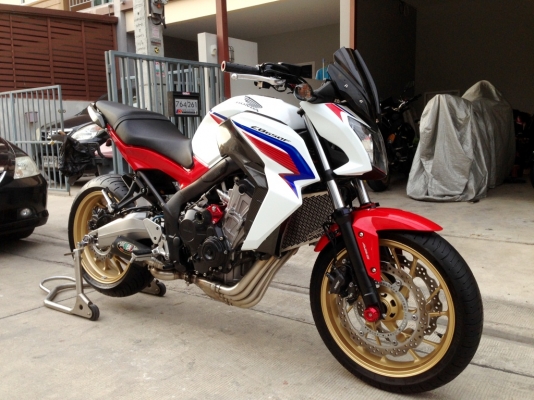 ((ดาวน์49000)) ขาย CB650f ปี2014 TRI-Color ท่อแต่ง ราคา239000 บาท(รับเทริ์น)