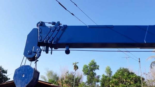 ขายรถยาว7.20เมตร ติดเครน3.7ตัน 3Hเครื่อง195แรง รถสวยสภาพดี เอกสารพร้อมโอน สนใจโทร 090-8588220คุณนะ 093-3258446คุณบิว หรือเข้าดูสินค้าอื่นๆได้ที่ www.truck.in.th/498 หรือเพจFacebook ณรงค์ ซื้อขายรถมือสอง (เว็บไซต์ส่วนตัว) หรือFacebook คุณนะ รถบรรทุก