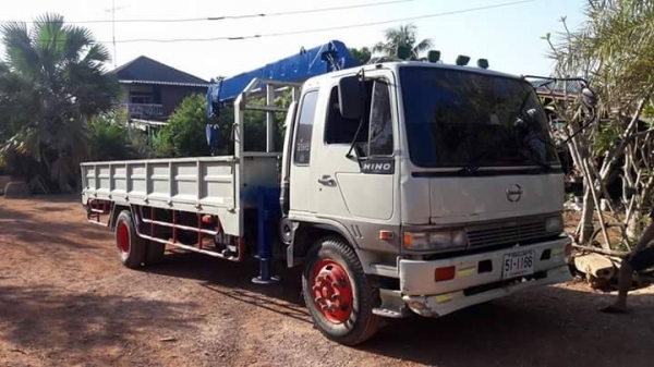 ขายรถยาว7.20เมตร ติดเครน3.7ตัน 3Hเครื่อง195แรง รถสวยสภาพดี เอกสารพร้อมโอน สนใจโทร 090-8588220คุณนะ 093-3258446คุณบิว หรือเข้าดูสินค้าอื่นๆได้ที่ www.truck.in.th/498 หรือเพจFacebook ณรงค์ ซื้อขายรถมือสอง (เว็บไซต์ส่วนตัว) หรือFacebook คุณนะ รถบรรทุก