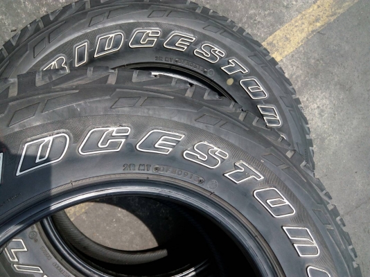245/70R16 BRIDGESTONE DUELER A/T ตัวหนังสือขาว มี 2 เส้น  tel.081-4273941 ไอดีไลน์ 0814273941