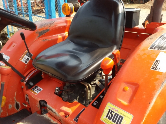 ปัญญาแทรคเตอร์..จัดมาให้ครับ ด่วน!!!คูโบต้า L3608 พร้อมใบมีดคานล่าง พร้อมผาน6 ตราช้าง22&times;6รถไร่สีเดิมๆ