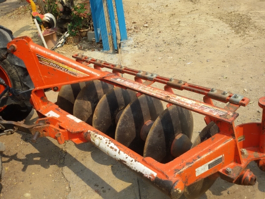 ปัญญาแทรคเตอร์..จัดมาให้ครับ ด่วน!!!คูโบต้า L3608 พร้อมใบมีดคานล่าง พร้อมผาน6 ตราช้าง22&times;6รถไร่สีเดิมๆ