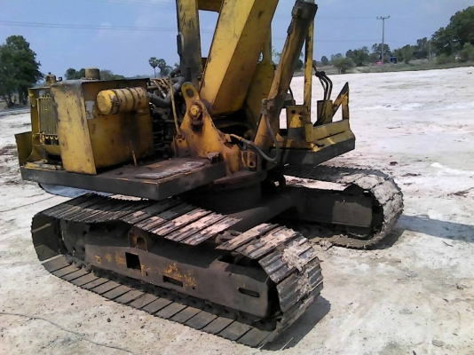 ขายโคมัสสุPC60  รุ่น 1คีบไม้ หมุนรอบได้ครับ