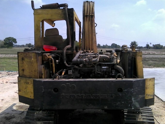 ขายโคมัสสุPC60  รุ่น 1คีบไม้ หมุนรอบได้ครับ