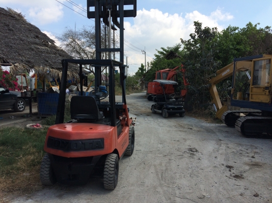 รถยกtoyota2fg2.0ตันสภาพดีเก่าญี่ปุ่น รถยกtoyota2fg2.0ตันสภาพดีเก่าญี่ปุ่น