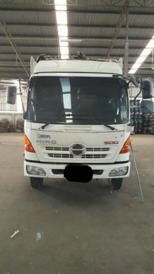 HINO ราคา 950,000 บาท ยาว 6.30 เมตรสนใจติดต่อ สุขุมตรัง 087-2836792