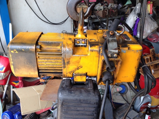 ขายรอกไฟฟ้า Kito 125kg. 380V made in Japan สภาพสวยเดิมๆ เปลี่ยนรีโมท วิ่งนิ่ม พร้อมใช้งาน ขายรอกไฟฟ้า Kito 125kg. 380V made in Japan สภาพสวยเดิมๆ เปลี่ยนรีโมท วิ่งนิ่ม พร้อมใช้งาน