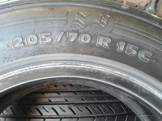 205/70R15 MICHELIN Vanpix สวยครับ หายาก ชุด 4 เส้น tel.081-4273941 ไอดีไลน์ 0814273941 205/70R15 MICHELIN Vanpix สวยครับ หายาก ชุด 4 เส้น tel.081-4273941 ไอดีไลน์ 0814273941