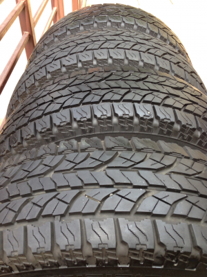 ยาง All Yokohama 235 75 15 ปลายปี14 ดอกเยอะ พร้อมใช้งาน ราคาไม่แพง