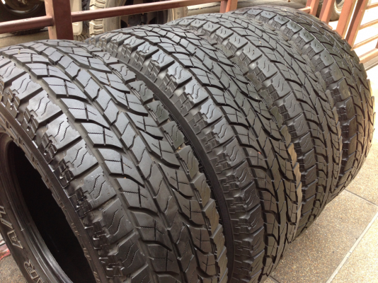 ยาง All Yokohama 235 75 15 ปลายปี14 ดอกเยอะ พร้อมใช้งาน ราคาไม่แพง