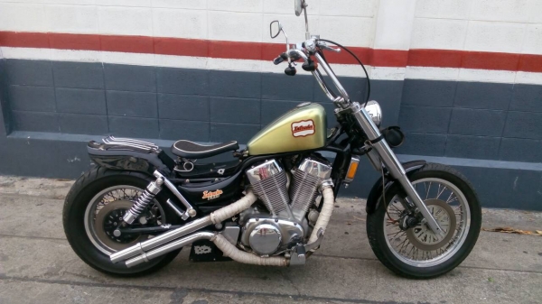 ZUSUKI INTRUDER 1400CCสภาพแต่งสวยตามภาพ เครื่องกิ้ฟๆดูแลดีเอกสารครบครับ