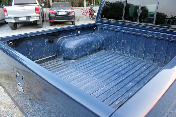 Nissan frontier (ฟอนเทีย) 2.7 Mt. ปี01