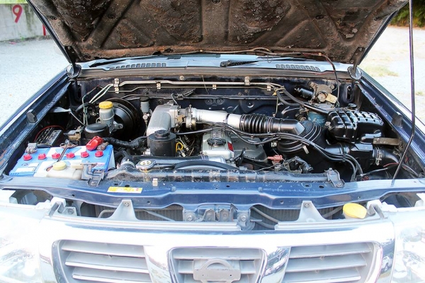 Nissan frontier (ฟอนเทีย) 2.7 Mt. ปี01