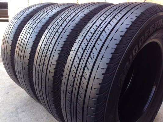 ยาง Bridgstone 215-70-15 ปี 15 ครบชุด 4 เส้น 6500  สภาพสวยๆดอกยางนิ่มๆไม่บวมเอาไปวิ่งกันยาวๆราคาเบาๆค่ะ