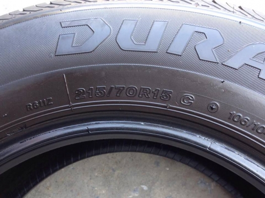 ยาง Bridgstone 215-70-15 ปี 15 ครบชุด 4 เส้น 6500  สภาพสวยๆดอกยางนิ่มๆไม่บวมเอาไปวิ่งกันยาวๆราคาเบาๆค่ะ