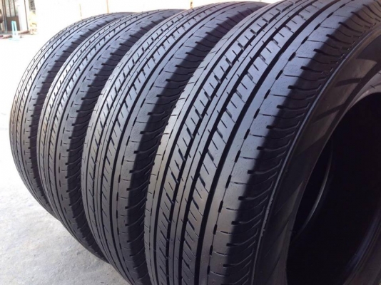 ยาง Bridgstone 205-70-15 ปี 15 ครบชุด 4 เส้น 6000  สภาพสวยๆดอกยางนิ่มๆไม่มีปะไม่บวมเอาไปวิ่งกันยาวๆราคาเบาๆค่ะ