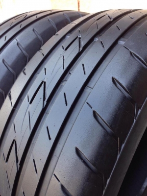 ยาง Bridgstone 195-55-15ปี 14 2 เส้น 1800  สภาพสวยๆไม่มีปะไม่บวมไม่กินข้างดอกยางเหลือเยอะเอาไปวิ่งกันใด้อีกยาวค่ะ