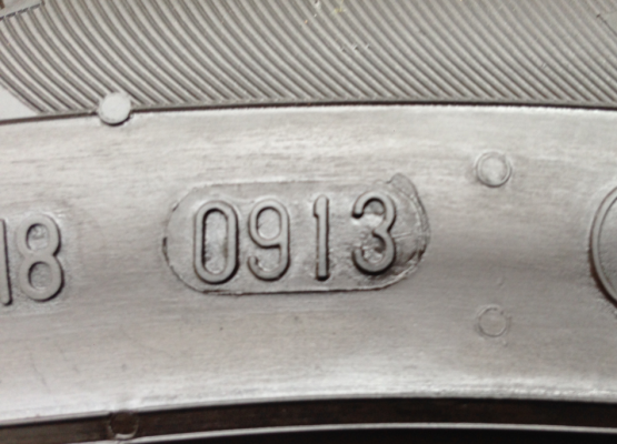 ยาง Continental 245 45 20 ปี13 ดอกเต็ม ไม่มีปะ ราคาไม่แพง