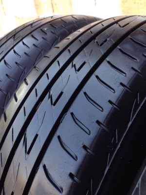 ยาง Bridgstone 185-60-15 รุ่น ECOPLA ปี 14 ครบชุด 4 เส้น 3500  สภาพสวยๆไม่มีปะไม่บวมไม่กินข้างดอกยางเหลือเยอะเอาไปวิ่งกันใด้อีกยาวค่ะ