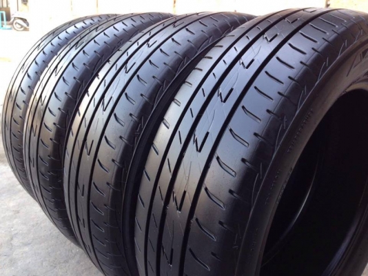 ยาง Bridgstone 185-60-15 รุ่น ECOPLA ปี 14 ครบชุด 4 เส้น 3500  สภาพสวยๆไม่มีปะไม่บวมไม่กินข้างดอกยางเหลือเยอะเอาไปวิ่งกันใด้อีกยาวค่ะ