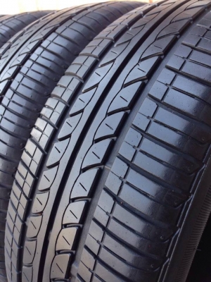ยาง Bridgstone 185-60-15 ปี 15 ครบชุด 4 เส้น 3500  สภาพสวยๆไม่บวมไม่กินข้างดอกยางเหลือเยอะเอาไปวิ่งกันใด้อีกยาวค่ะ