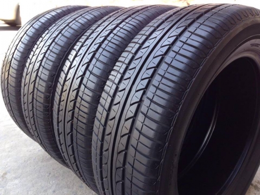 ยาง Bridgstone 185-60-15 ปี 15 ครบชุด 4 เส้น 3500  สภาพสวยๆไม่บวมไม่กินข้างดอกยางเหลือเยอะเอาไปวิ่งกันใด้อีกยาวค่ะ