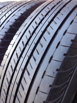 ยาง Bridgstone 205-75-14 ปี 14 ครบชุด 4 เส้น 5500  สภาพสวยๆดอกยางนิ่มๆไม่บวมเอาไปวิ่งกันยาวๆราคาเบาๆค่ะ