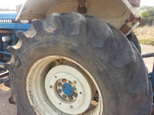 แทรกเตอร์ FORD สภาพดี
