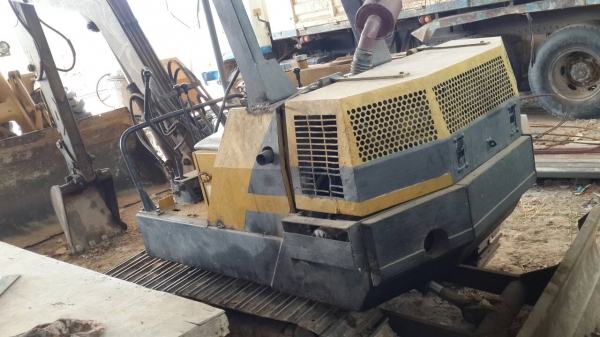 ขายด่วนแม็คโครเล็ก ขนาด25 สภาพพร้อมใช้งาน เครื่องปั้มดี ทำงานเร็วไม่โหลด โซ่ช่วงล่างเต็มเอวแน่น เครื่องเป็นเครื่องISUZU ปั้มเฟืองสองตอน รถพร้อมใช้งาย