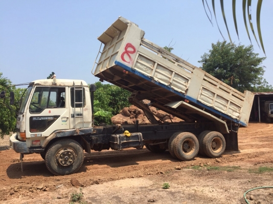 ขายรถบรรทุกสิบล้อดัมพ์ Mitsubishi MA เครื่องเดิม 6D16-195 แรง 2 เพลา 10 เกียร์ เบรคใหญ่ กระบะดัมพ์เคซี แชสซีสวย ทะเบียนพร้อม