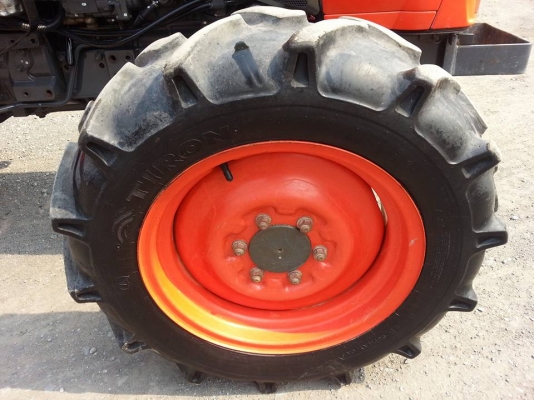 คูโบต้า L4708 4 WD ตัวเปล่าแน่นๆ 587 ชั่วโมงสีเดิมๆ โรงงาน จดทะเบียน พ.ค.2557