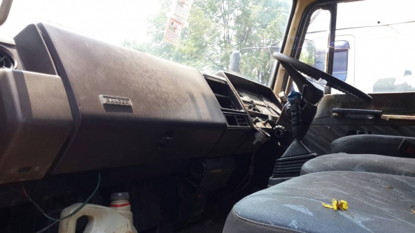 ขายด่วน 10.ล้อ HINO KT925 เครื่อง HO7D 195แรง เพลาเดียวดั้ม เบรคทริฟฟี่ พ่วงมาลัยเพาเวอร์ สภาพพร้อมใช้งาน  เอกสารเล่มทะเบียน