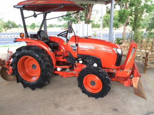 ขาย L3608 รถปี 56 สภาพพร้อมใช้งาน รถ 932 ชั่วโมง รับประกันรถเดิมไม่เคยทำสีไม่มีรอยรั่วแม้แต่ที่เดียว ราคา 298000 สนใจ 084-5486359 สุชาติ