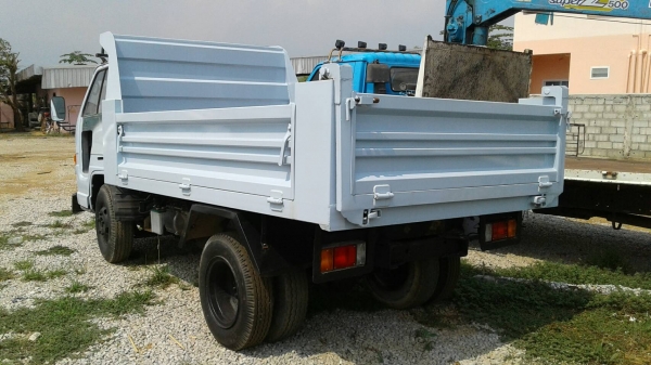 ขายรถ6ล้อดั้มNKRเครือง110แรงดั้ม3คิวกะบะยาว2.95กว้าง1,9.ช.ม