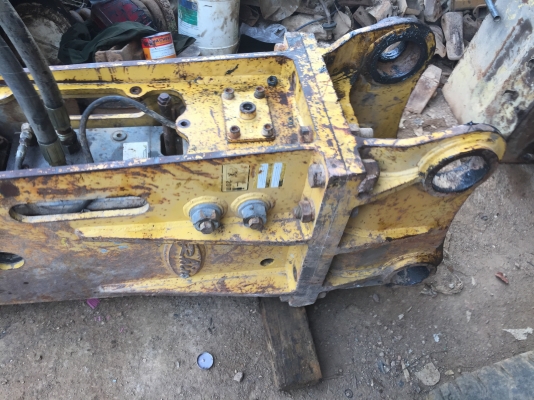 ขายหัวกระแทกหินของ200...ยี่ห้อRhino ขอดีมากๆพร้อมใช้