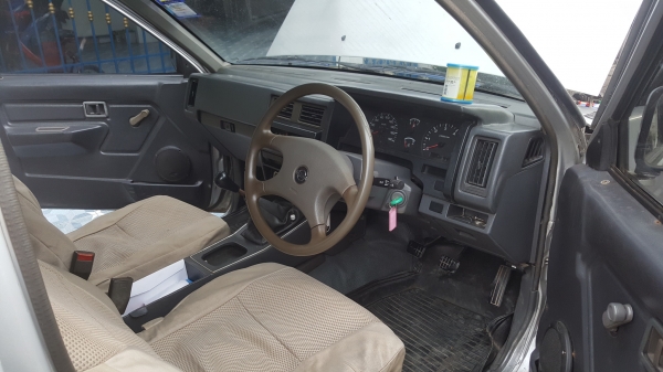 ขาย NISSAN BIGM ฝาแดง